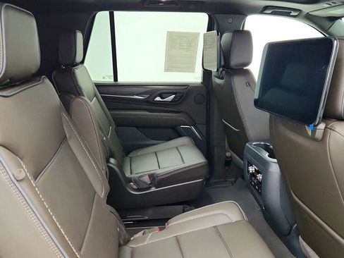 Used 2024 GMC Yukon Denali w/ Denali Reserve Package image 26
