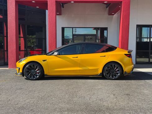 Used 2021 Tesla Model 3 Performance AWD/4WD image 9