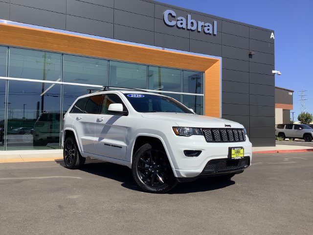 Used 2020 Jeep Grand Cherokee Altitude AWD/4WD image 2