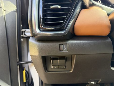 New 2026 GMC Canyon AT4 AWD/4WD image 12