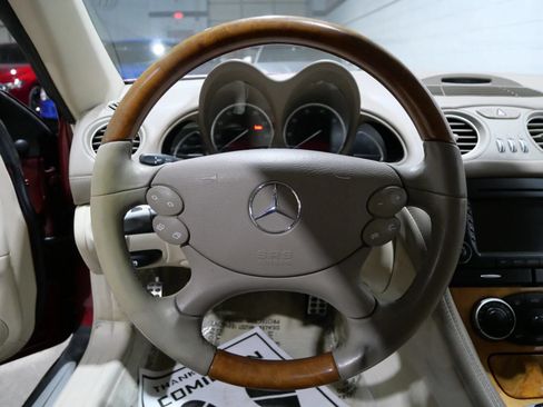 Used 2005 Mercedes-Benz SL 500 image 12