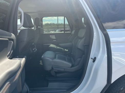 Used 2025 Ford Expedition Max Active image 32