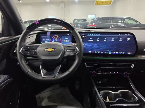 Used 2026 Chevrolet Traverse High Country w/ LPO, Floor Liner Package AWD/4WD image 10