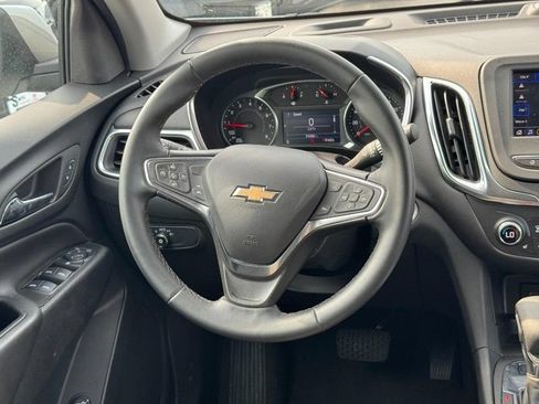 Used 2024 Chevrolet Equinox LT AWD/4WD image 8