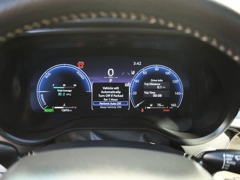 Certified 2025 Toyota Sienna Platinum image 34