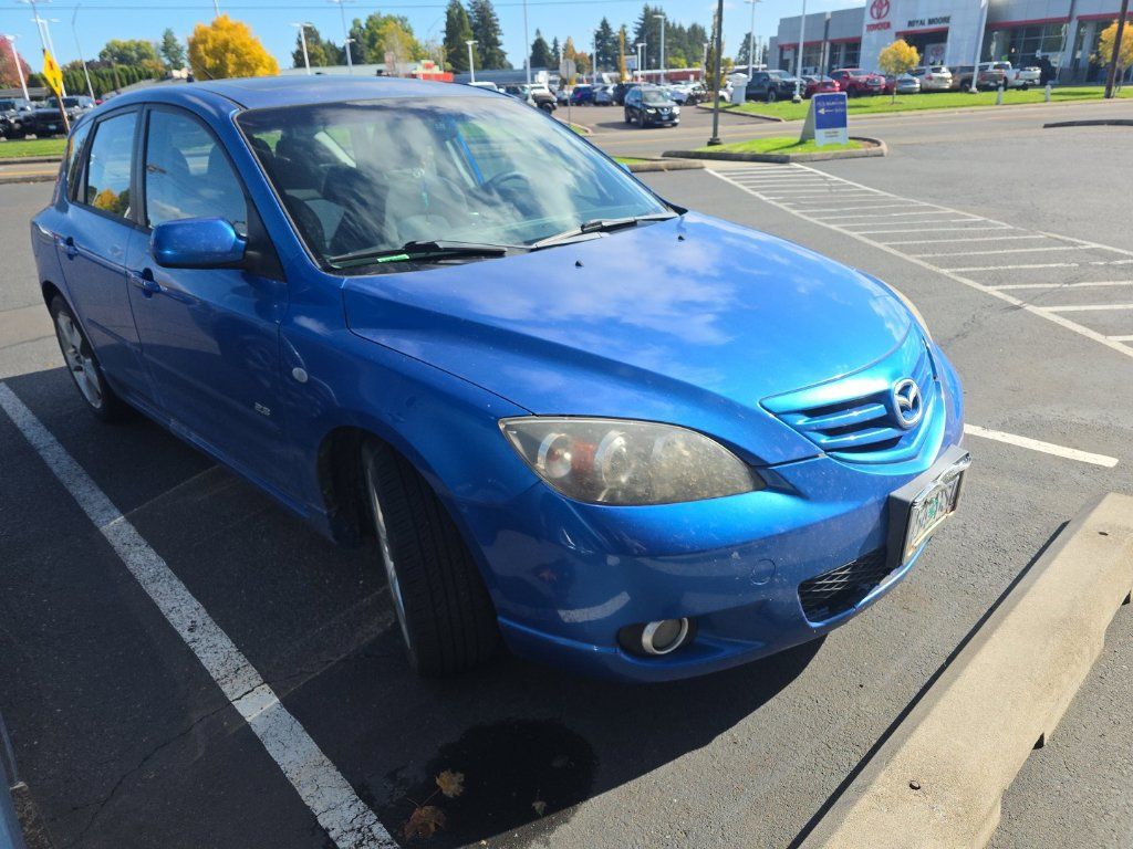Used 2005 MAZDA MAZDA3 s w/ Moonroof & 6-CD Pkg FWD image 1