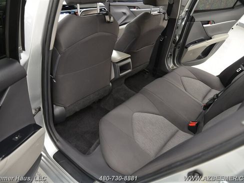 Used 2018 Toyota Camry LE image 24