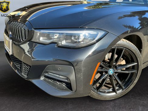 Used 2022 BMW 330e w/ M Sport Package image 9