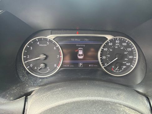 Used 2024 Nissan Sentra SR FWD image 11