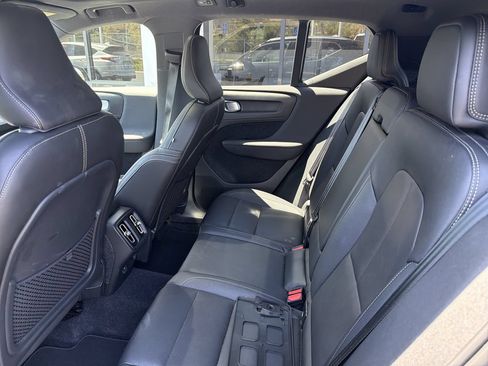 Used 2020 Volvo XC40 T5 Momentum AWD/4WD image 25
