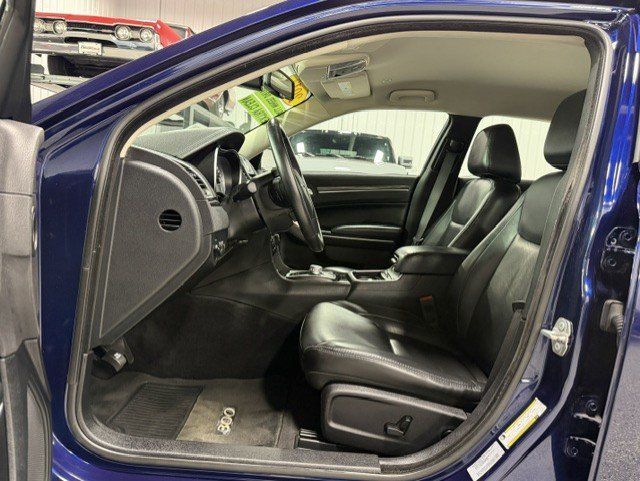 Used 2017 Chrysler 300 Limited w/ Driver Convenience Group AWD/4WD image 11