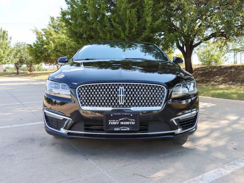Used 2019 Lincoln MKZ Reserve w/ Luxury Package FWD image 2