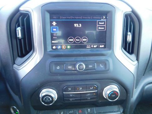 Used 2024 GMC Sierra 2500 Pro AWD/4WD image 11