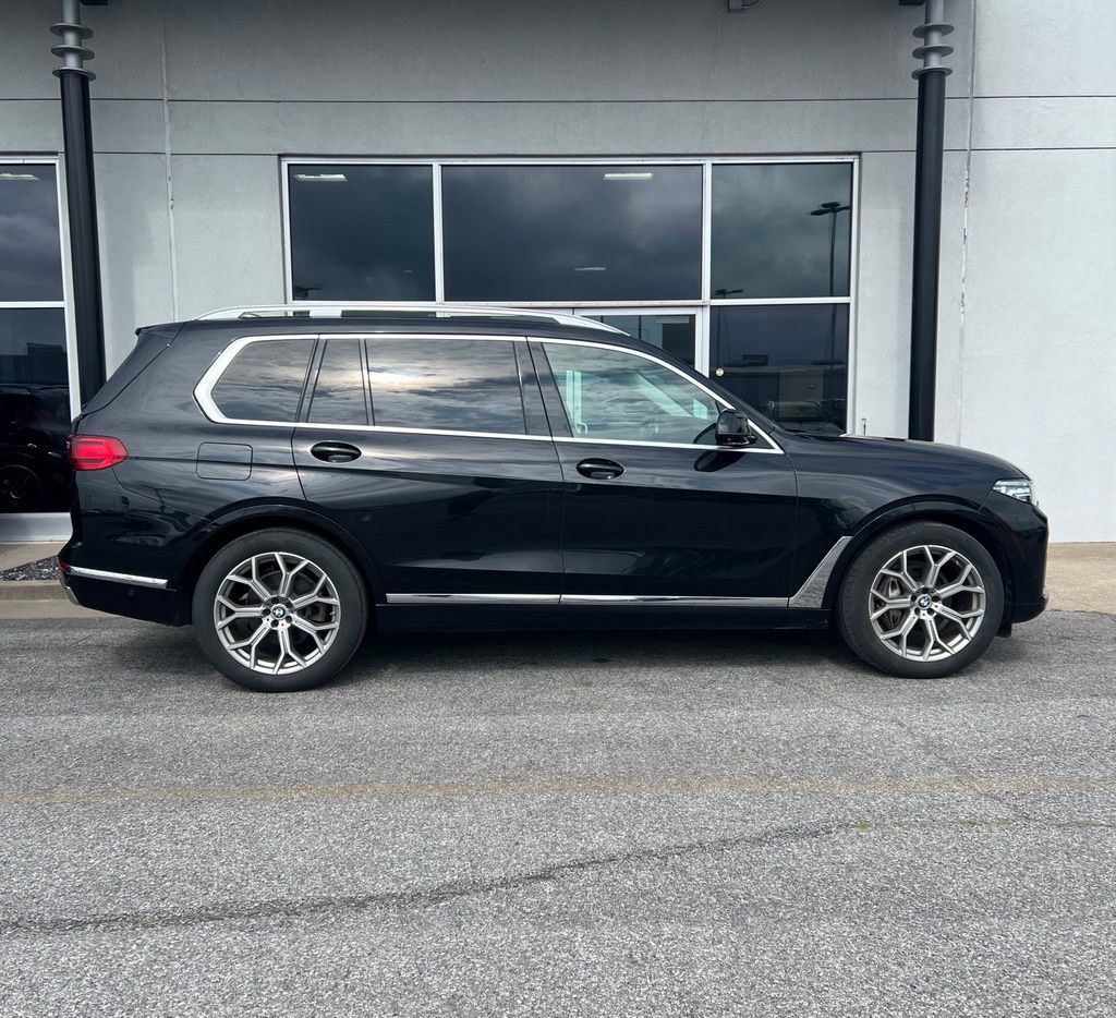 Used 2020 BMW X7 xDrive40i w/ Premium Package AWD/4WD image 8