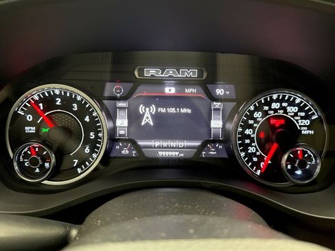 Used 2022 RAM 1500 Big Horn AWD/4WD image 13