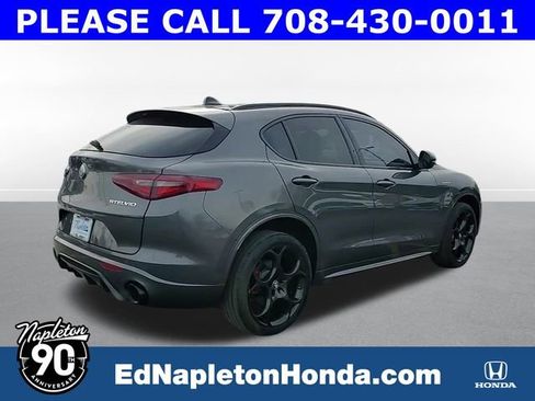Used 2022 Alfa Romeo Stelvio Veloce image 6