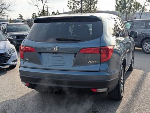Used 2018 Honda Pilot EX image 3