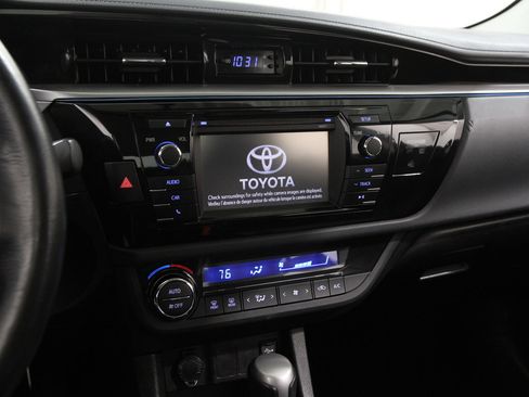 Used 2016 Toyota Corolla LE image 9