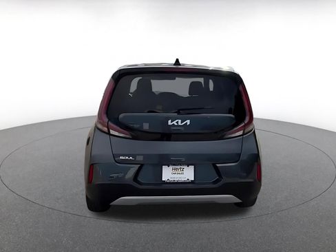 Used 2025 Kia Soul LX w/ LX Technology Package FWD image 12
