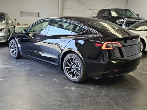 Used 2023 Tesla Model 3 Standard Range RWD image 2