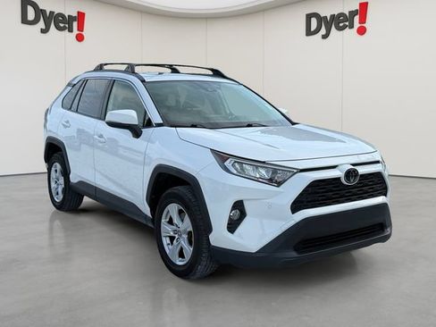 Used 2019 Toyota RAV4 XLE w/ Convenience Package AWD/4WD image 8