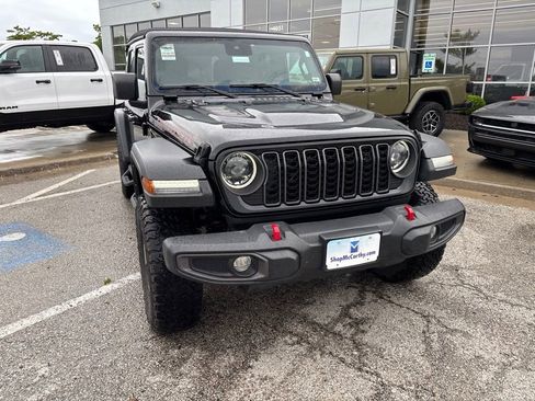 Used 2024 Jeep Wrangler Unlimited Rubicon AWD/4WD image 8