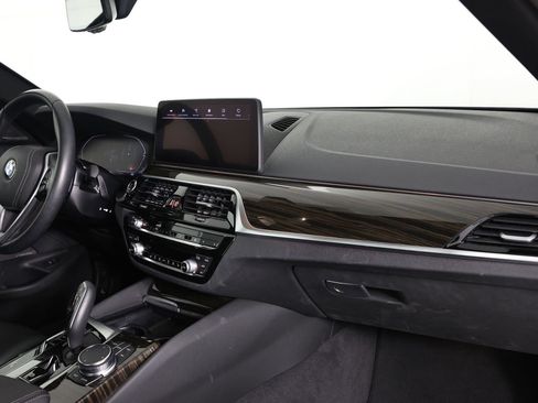 Used 2023 BMW 540i w/ Premium Package RWD image 22