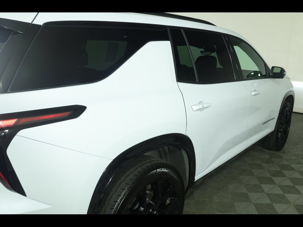 Certified 2026 Chevrolet Traverse RS w/ LPO, Floor Liner Package AWD/4WD image 21