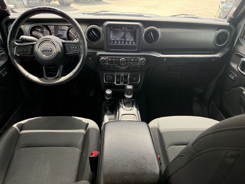 Used 2019 Jeep Wrangler Unlimited Sport S AWD/4WD image 13