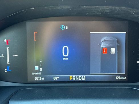 New 2026 Ford Transit 250 148 Medium Roof w/ Load Area Protection Package image 22