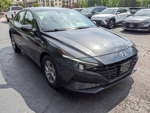 Used 2021 Hyundai Elantra SE FWD image 6