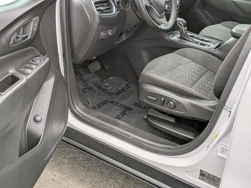 Used 2024 Chevrolet Equinox LT image 20