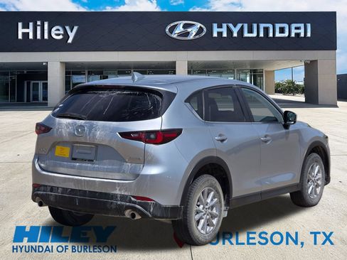 Used 2023 MAZDA CX-5 AWD 2.5 S w/ Select Package image 4