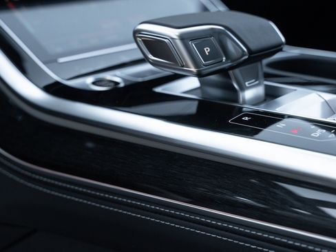 New 2026 Audi Q8 Premium Plus image 18