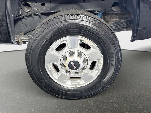 Used 2014 GMC Sierra 2500 SLE w/ Snow Plow Prep Package image 23