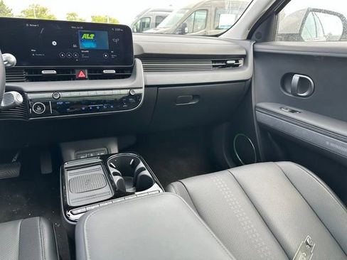 Used 2025 Hyundai Ioniq 5 Limited AWD/4WD image 17