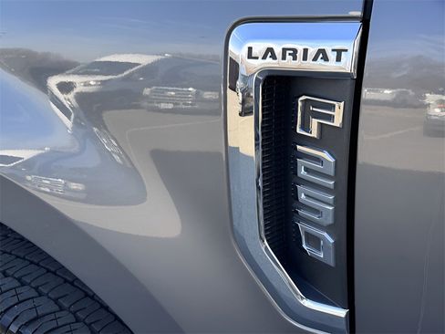 Used 2022 Ford F250 Lariat w/ Lariat Ultimate Package image 46