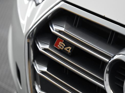 Used 2019 Audi S4 Premium Plus w/ Premium Plus Package AWD/4WD image 10