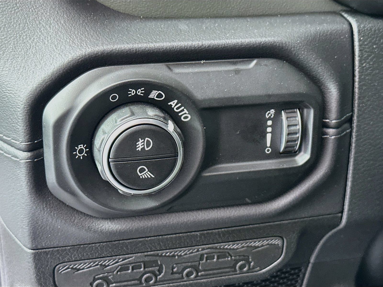 New 2026 Jeep Gladiator Mojave AWD/4WD image 10
