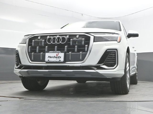 Used 2025 Audi Q7 3.0T Premium Plus AWD/4WD image 33