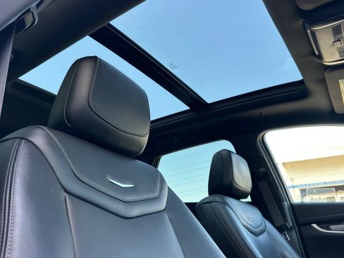 Used 2023 Cadillac XT5 Premium Luxury w/ Technology Package FWD image 21