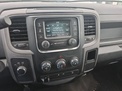 Used 2016 RAM 2500 Tradesman w/ Chrome Appearance Group AWD/4WD image 14