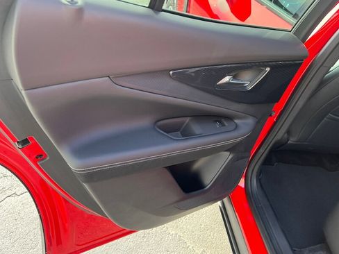 Used 2024 Chevrolet Blazer EV LT image 19