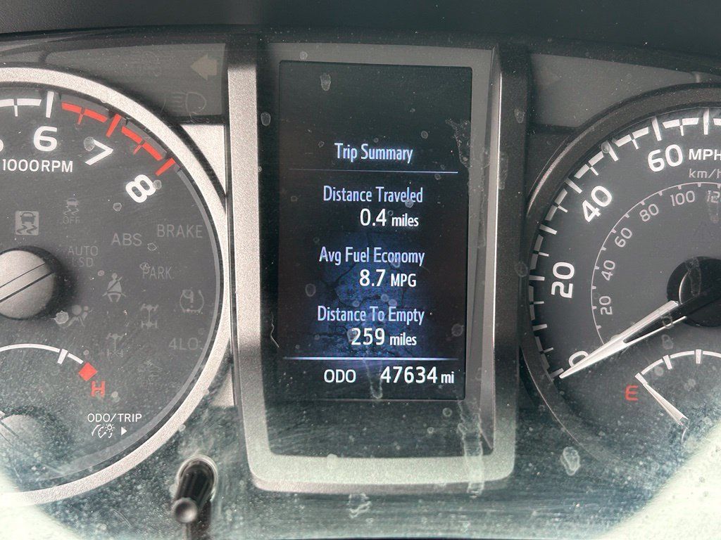 Used 2023 Toyota Tacoma TRD Off-Road w/ TRD Premium Off Road Package AWD/4WD image 18