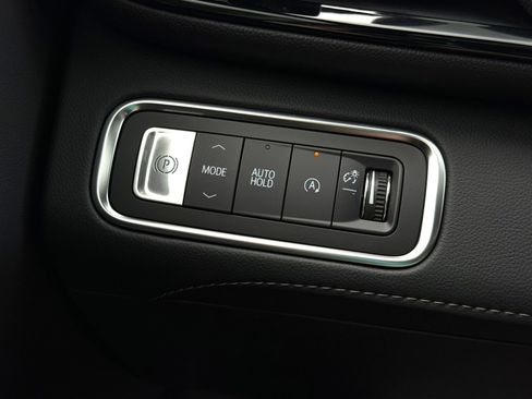 Used 2026 Buick Enclave Preferred FWD image 23