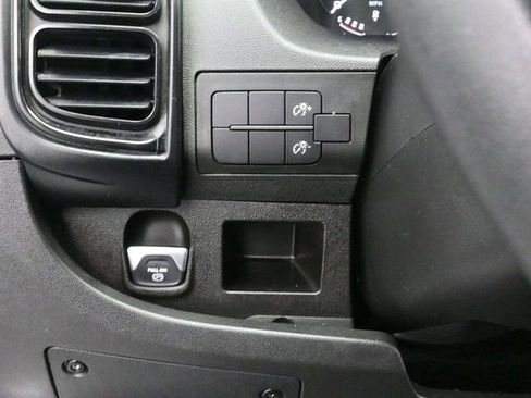 Used 2023 RAM ProMaster 2500 image 18