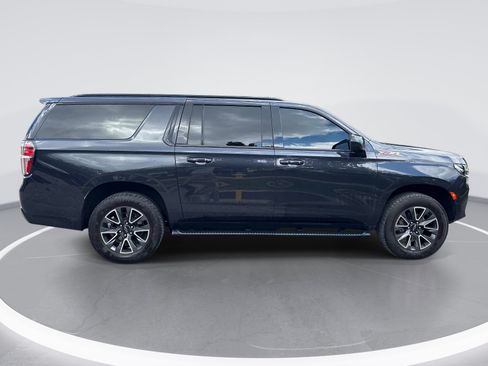 Used 2022 Chevrolet Suburban Z71 AWD/4WD image 9
