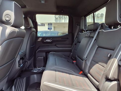New 2026 GMC Sierra 1500 AT4X w/ LPO, Black Badging Package AWD/4WD image 11