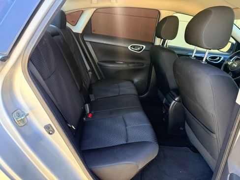 Used 2019 Nissan Sentra SR FWD image 24