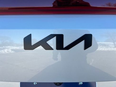 Used 2025 Kia Carnival SX Prestige image 36